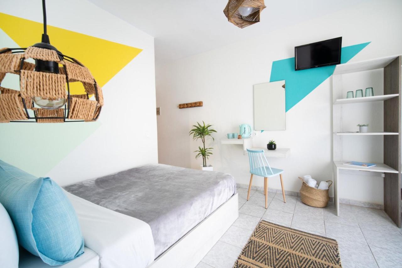 Hotel Astro بوليكاسترون المظهر الخارجي الصورة