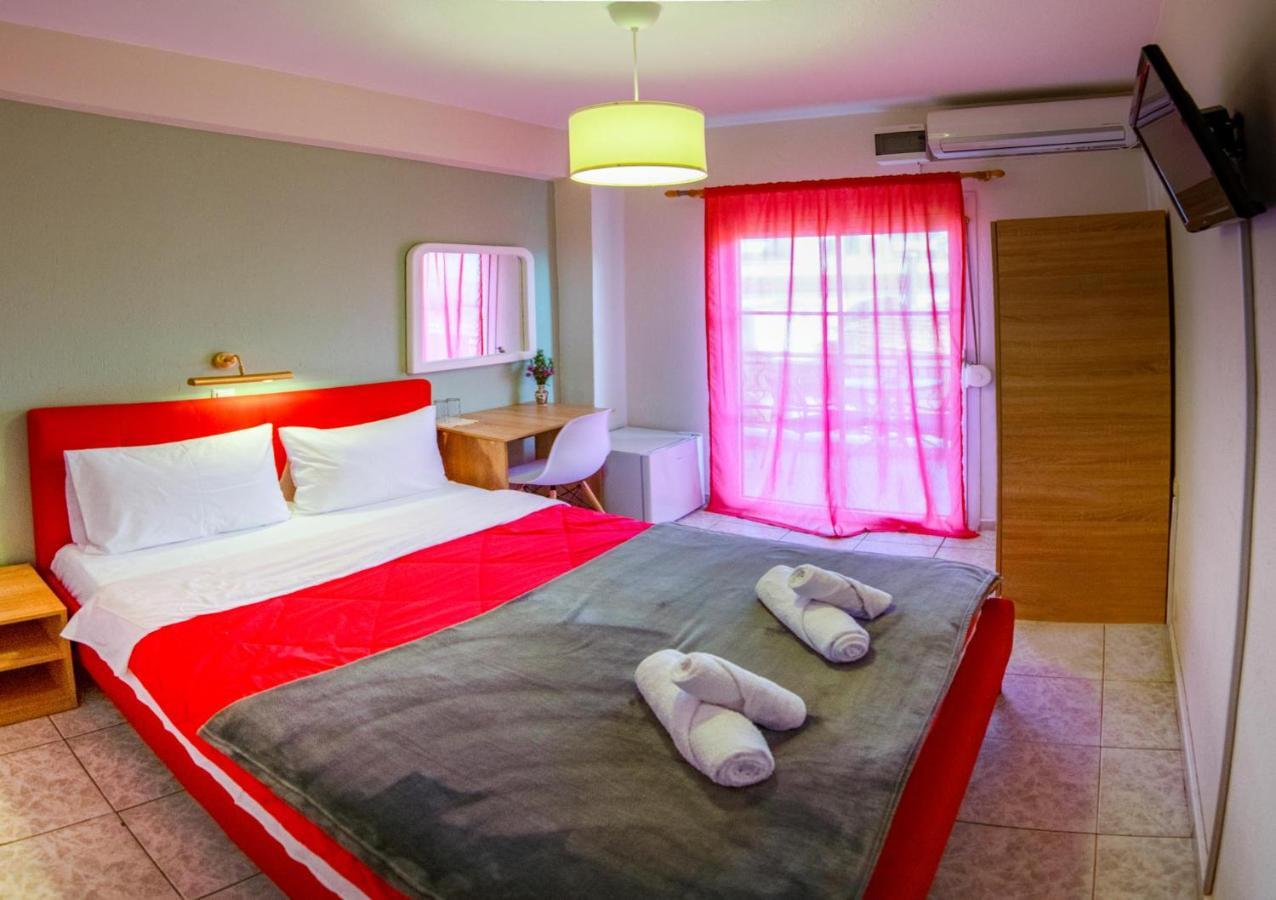 Hotel Astro بوليكاسترون المظهر الخارجي الصورة