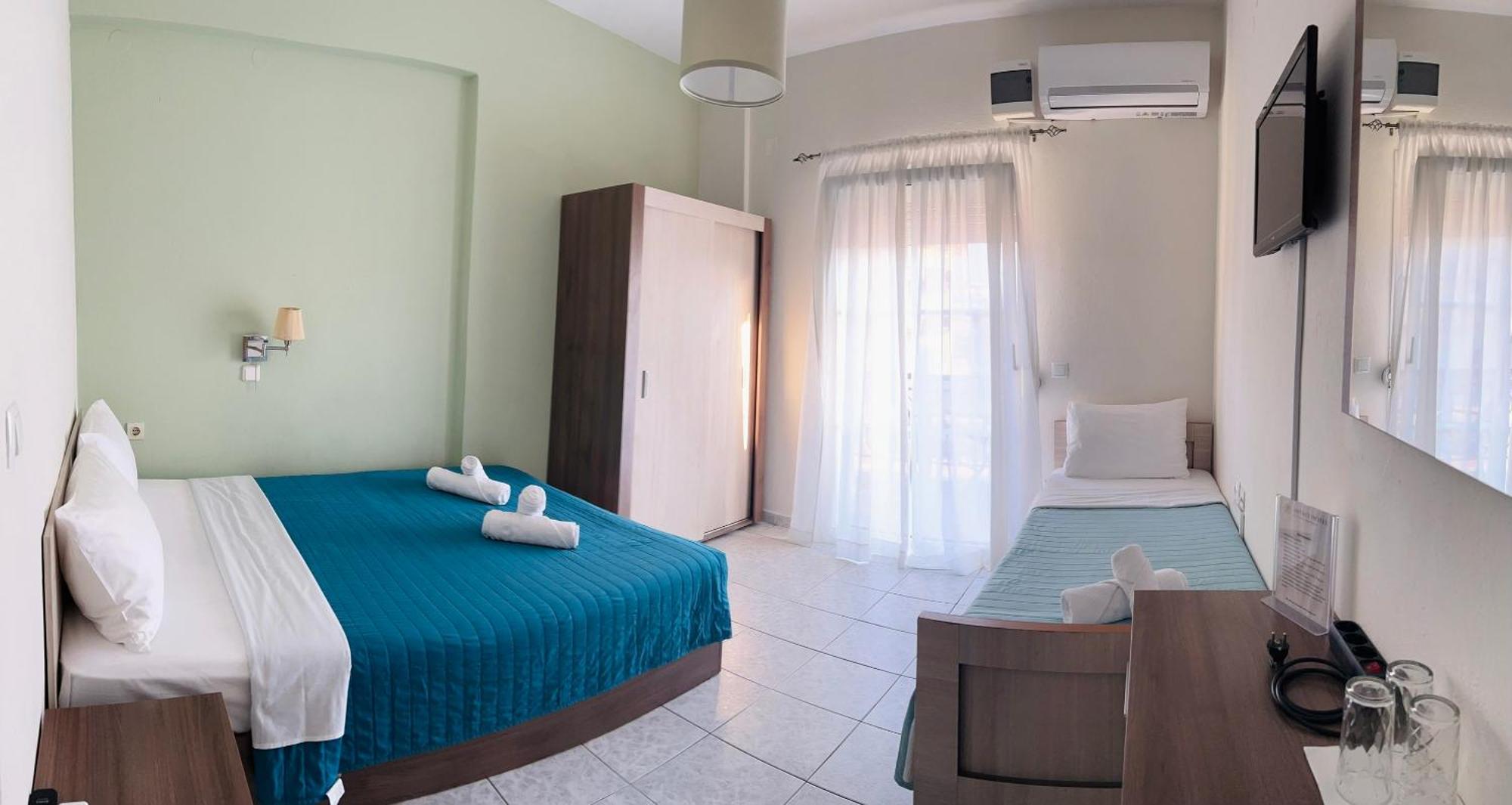 Hotel Astro بوليكاسترون المظهر الخارجي الصورة